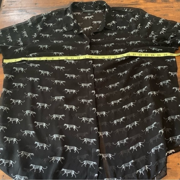 Lane Bryant Sheer Hidden Button Down Cheetah Print Top Sz 22/24 - Picture 4 of 5